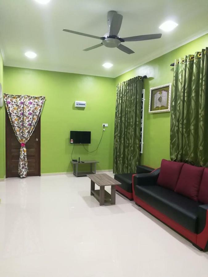 Homestay Damai Yusmila Kuala Terengganu Exterior photo
