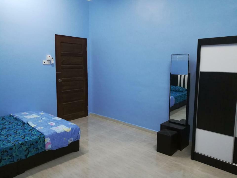 Homestay Damai Yusmila Kuala Terengganu Exterior photo